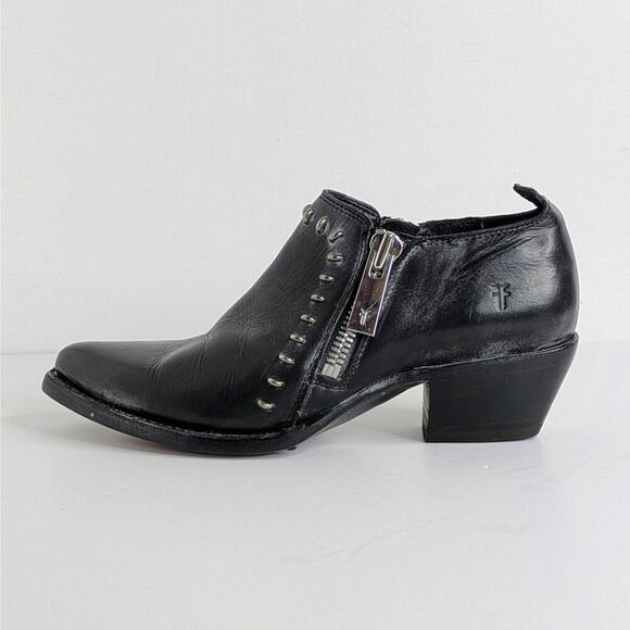 Frye Shoes - Frye Sacha Shooties 6 Black Leather Silver Stud Ankle Boots Heritage Style